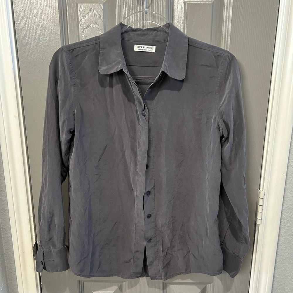 Everlane woman Dark Gray Casual Button Down Shirt 100% SILK